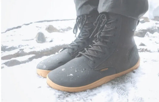 Miksi vaihdoin paljasjalkakenkiin – ja mitä se teki mun keholle? - Vakaaputiikki