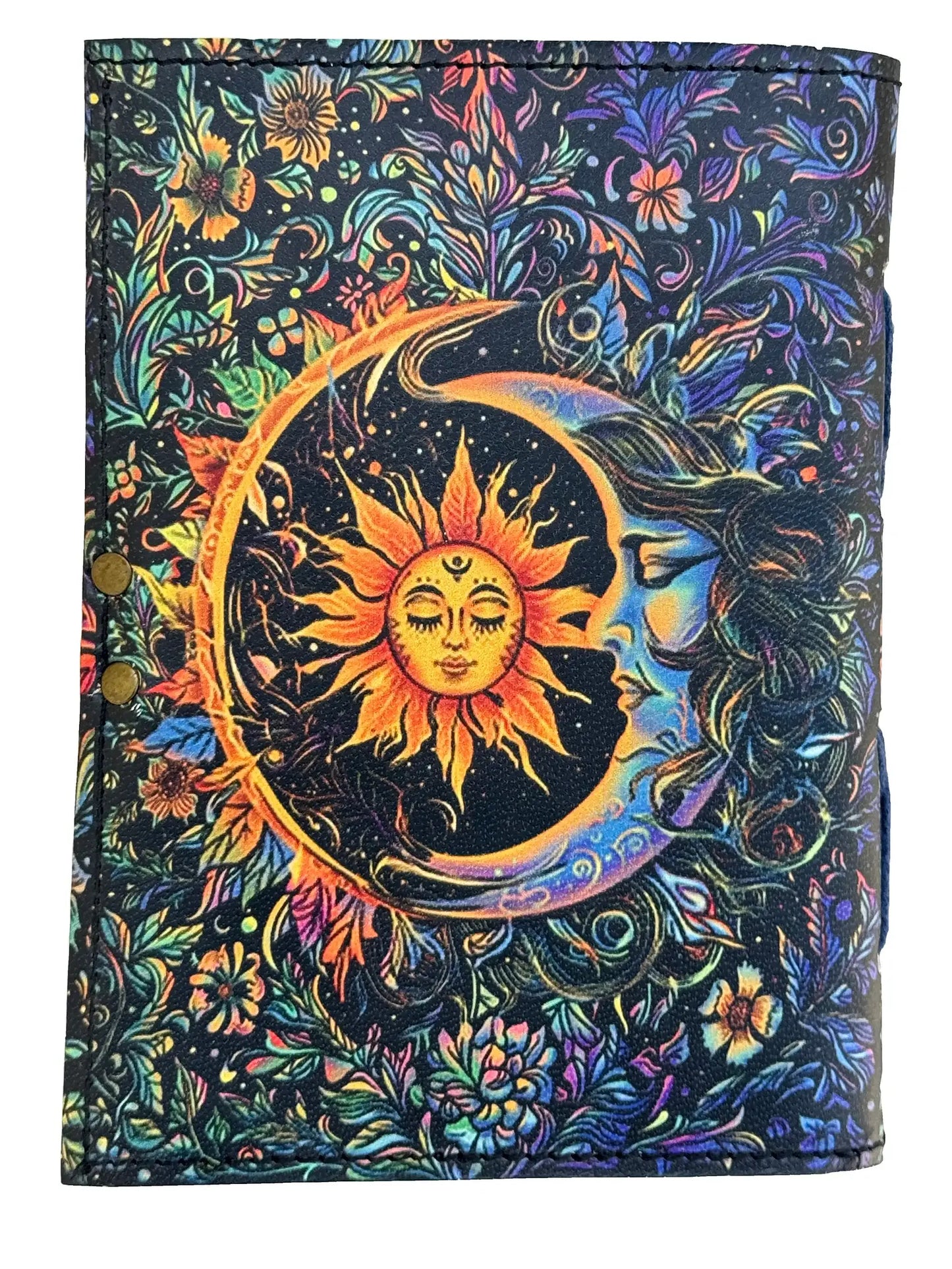 Käsintehty vintage-nahkapäiväkirja – Aurinko & Kuu (grimoire-tyyli, matkakokoinen)